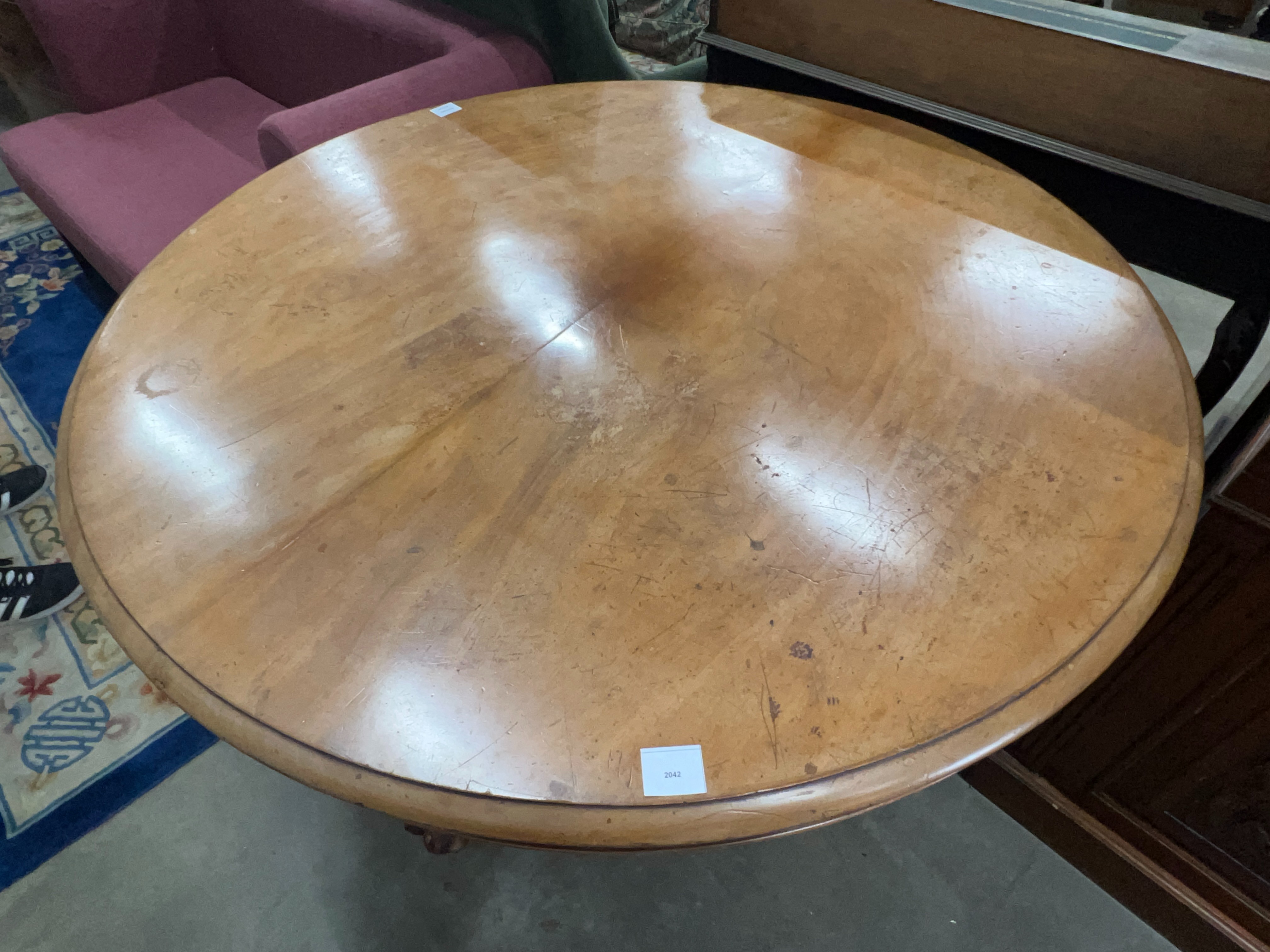 A Victorian circular mahogany tilt top breakfast table, diameter 120cm, height 74cm